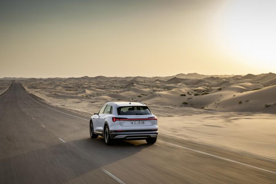  Audi e-tron 55 Quattro 2019 года  (WW) (фото 113 из 452)